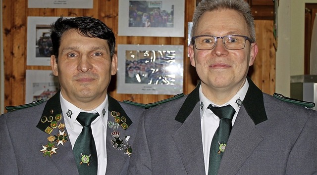 Antonio Massari (links) ist neuer Vors...nger Bernd Maier bleibt  im Vorstand.  | Foto: Adelbert Mutz