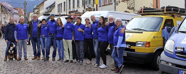 Alexander Gssel (Vereinsvorsitzender ... Teilnehmern der fnften Spendenfahrt.  | Foto: Jana Fischer