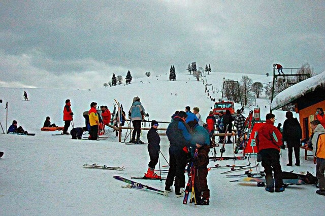 An schnen Winterwochenenden &#8211; h...und 200 Skifahrer den Bergbrunnenlift.  | Foto: Gerd Sutter