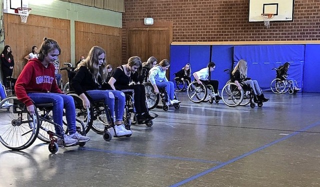 Ein Rollstuhlprojekt fand in Oberwinde...dem Schulzentrum Oberes Elztal statt.   | Foto: Janik Kury