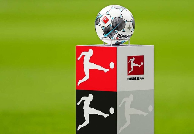 Jetzt ruht der Fuball auch in der ersten und zweiten Bundesliga.  | Foto: Jan Woitas (dpa)