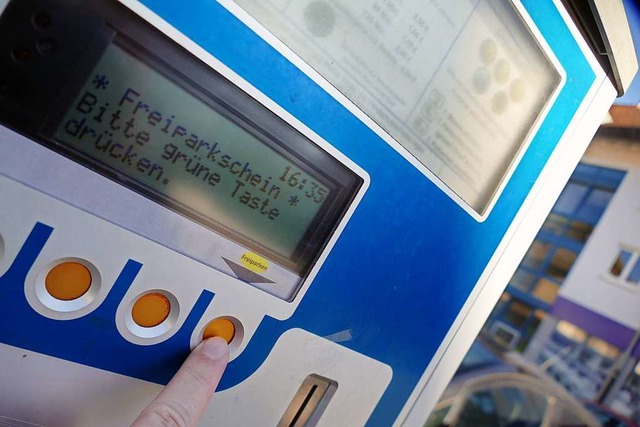 Die 20 Gratisminuten gibt&#8217;s seit...r Knopfdruck auf die Freiparken-Taste.  | Foto: Andr Hnig