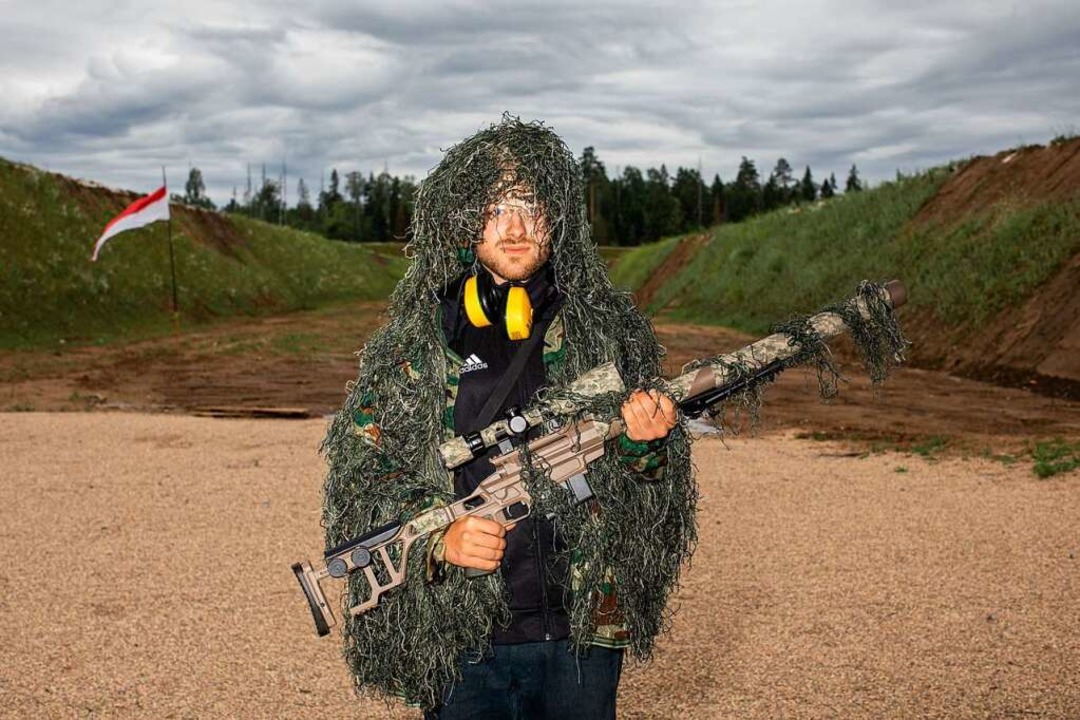 Unser Autor hat  Soldat gespielt. Kriegsbegeistert war er hinterher nicht.  | Foto: Emile Ducke