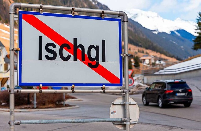 &#8222;Ischgl war ein Infektionsherd&#...le wurde der Touristenort abgeriegelt.  | Foto: Jakob Gruber (dpa)