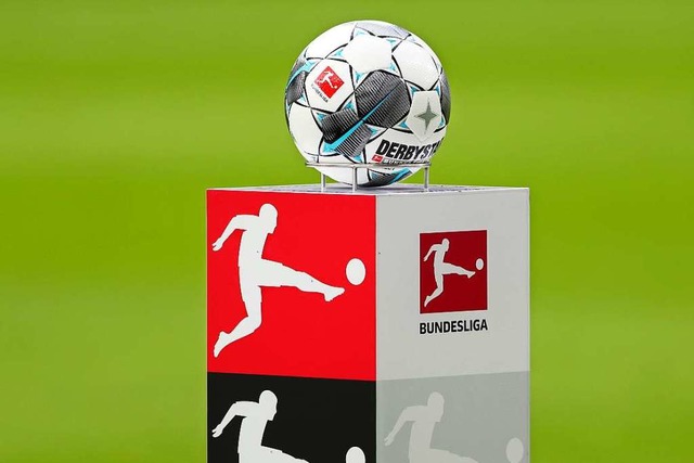 Eben noch ein Geldmagnet, jetzt ein So... die Fuball-Bundesliga in Deutschland  | Foto: Jan Woitas (dpa)