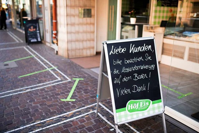 Diese Eisdiele in Freiburg hat zwar Ab... darf aber trotzdem nicht mehr ffnen.  | Foto: Philipp von Ditfurth (dpa)