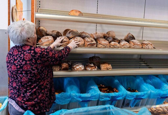 Bei der Lahrer Tafel gibt es so wenig Brot wie seit 8 Jahren nicht.  | Foto: Patrick Seeger (dpa)