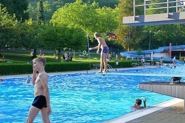 Der Eintritt ins Kanderner Freibad soll teurer werden