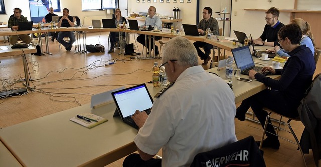 Der Verwaltungsstab tagt in einem Konf... Verlangsamung der Virus-Ausbreitung.   | Foto: Stadt Offenburg