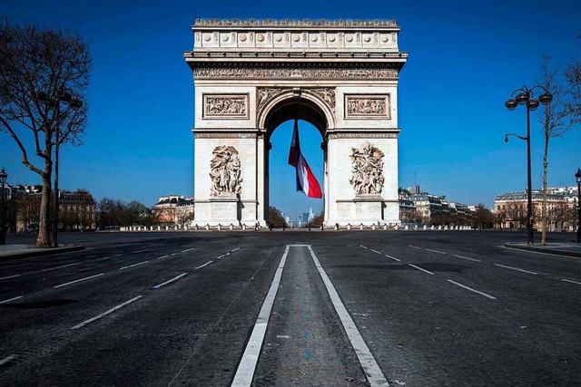 In Frankreich gilt die Ausgangssperre  | Foto: Joel Saget (dpa)