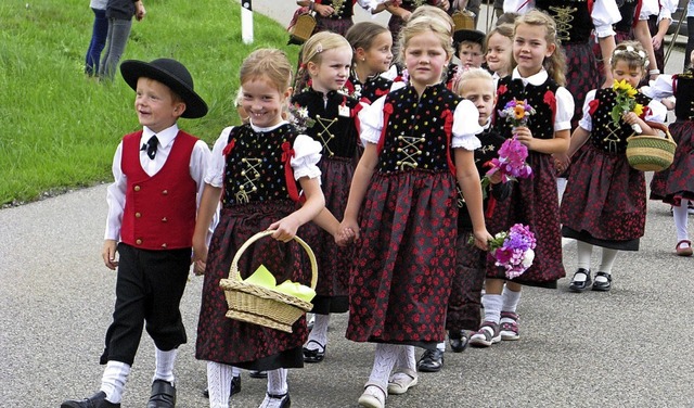 Die Bernauer Kindertrachtengruppe   | Foto: Ulrike Spiegelhalter