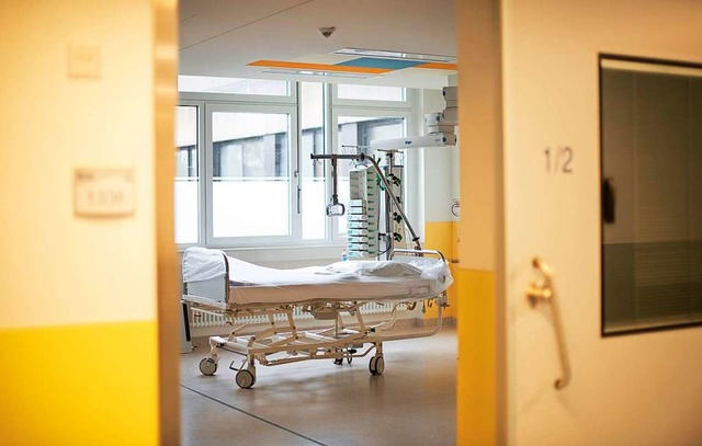 Krankenhuser sollen mehr Intensivbetten bereitstellen (Symbolbild).  | Foto: Jonas Gttler (dpa)