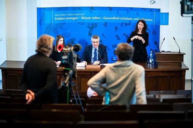 Die Pressekonferenz des RKI am Montag  | Foto: Bernd von Jutrczenka (dpa)