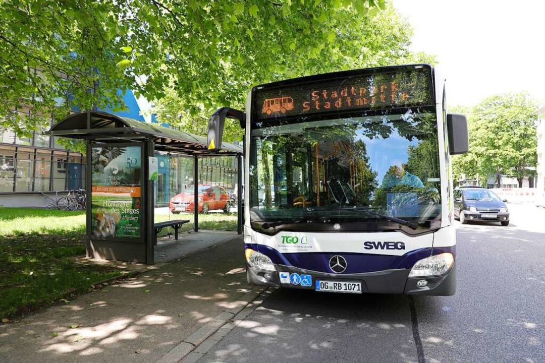 Die SWEG-Busse fahren derzeit nach Sonderfahrplan.  | Foto: Christoph Breithaupt