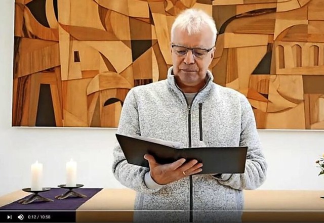 Pfarrer Rainer von Oppen auf Youtube.   | Foto: Screenshot Youtube