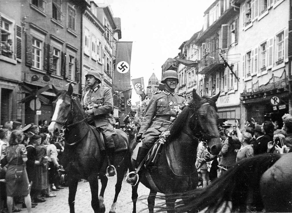 Deutsche Truppen nach dem Frankreichfeldzug in der Kaiserstraße  | Foto: Stadtarchiv / Repro Bamberger
