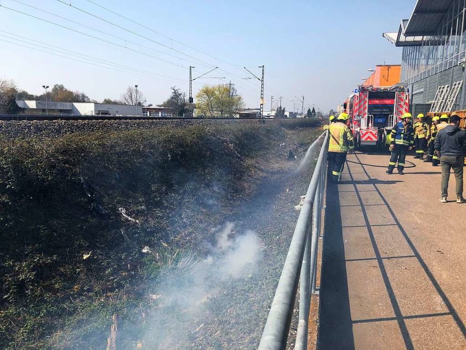 Feuerwehreinsatz an den Bahngleisen  | Foto: Feuerwehr Emmendingen