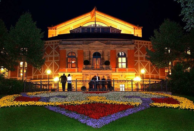 2020 gehen hier keine Lichter an: das Festspielhaus in Bayreuth.  | Foto: Marcus Fhrer