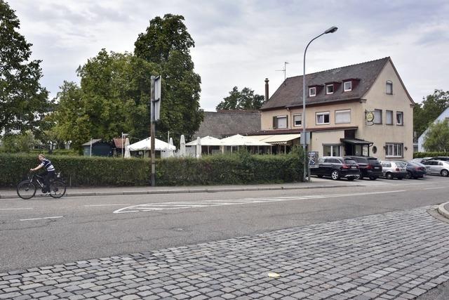 66-jähriger Radfahrer stirbt nach Kollision mit Lkw in Freiburg-Lehen