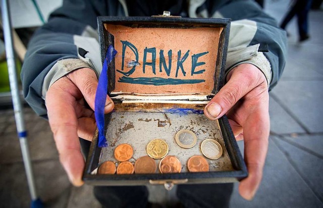 Besonders hart trifft die Epidemie zum Beispiel Obdachlose. (Symbolbild)  | Foto: Friso Gentsch