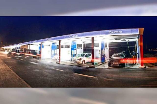 Autowsche: CarWashPark Gterbahnhof lsst ihr Fahrzeug wieder glnzen