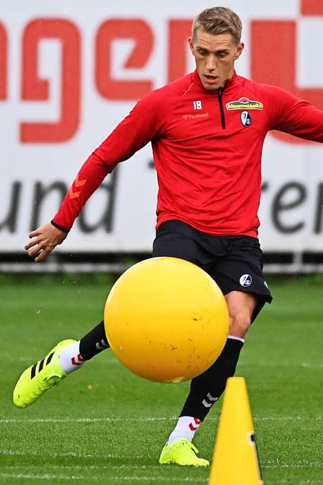 Endlich wieder am Ball: Nils Petersen, hier beim Training im September 2019.  | Foto: Achim Keller