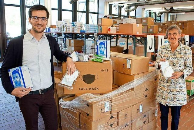 Lieferung von Schutzmasken in Freiburg eingetroffen