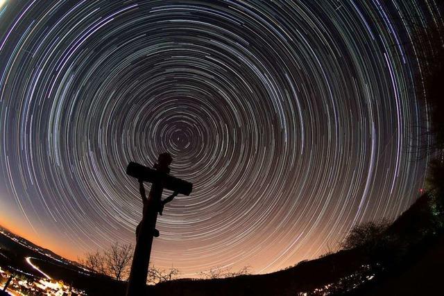 Mit seinem Kameraobjektiv kommt ein Ebringer Fotograf den Sternen nher