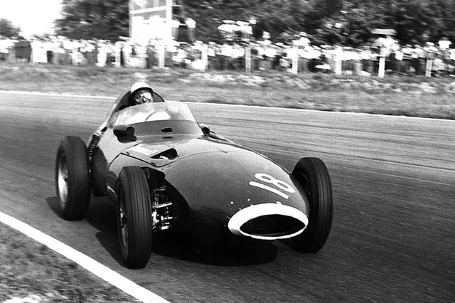 Imola, 1957: Formel 1-Rennfahrer Stirl...um Sieg beim Groen Preis von Italien.  | Foto: - (dpa)