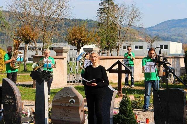 Video: Osterandacht mit Musik auf dem Fahrnauer Friedhof