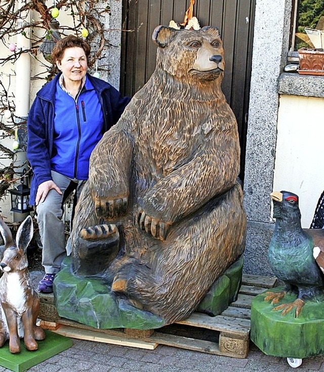 Ulrike Wasmer-Ludwig mit einigen der v... Gersbacher Rinderlehrpfad aufwerten.   | Foto: Gerd Sutter