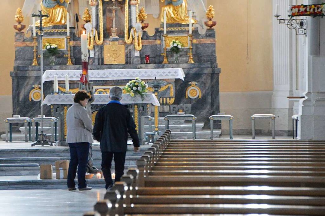 Wenige Glubige fanden den Weg in die Sankt Josefskirche in Rheinfelden.  | Foto: Horatio Gollin