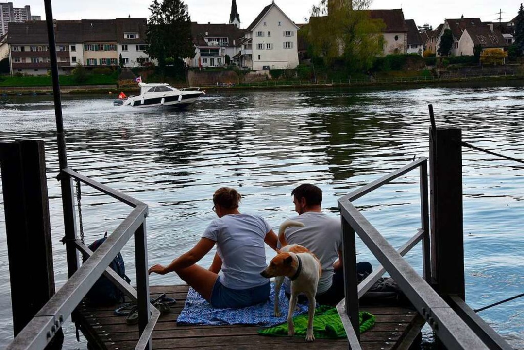 Am Bootssteg in Herten, wo üblicherwei...it seinen Hunden Ruhe und Entspannung.  | Foto: Heinz und Monika Vollmar