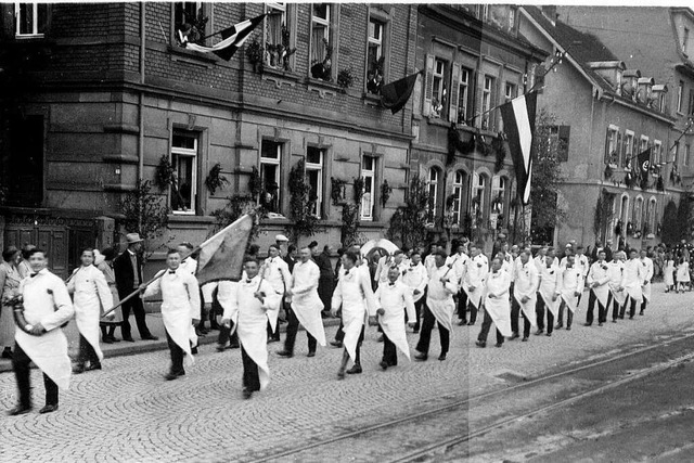 Der Tag der Arbeit am 1. Mai 1933 wurd...egationen und Berufsverbnde in zivil.  | Foto: Stadtarchiv Lahr