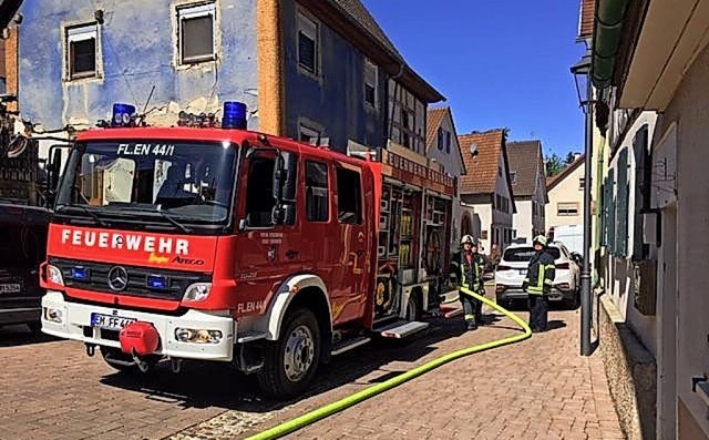 28 Einsatzkrfte waren  am Dienstagmittag notwendig.   | Foto: Feuerwehr