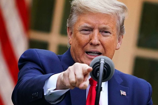 Sich selbst sieht er wohl als den gr...rona-Bekmpfer der Welt: Donald Trump.  | Foto: MANDEL NGAN (AFP)