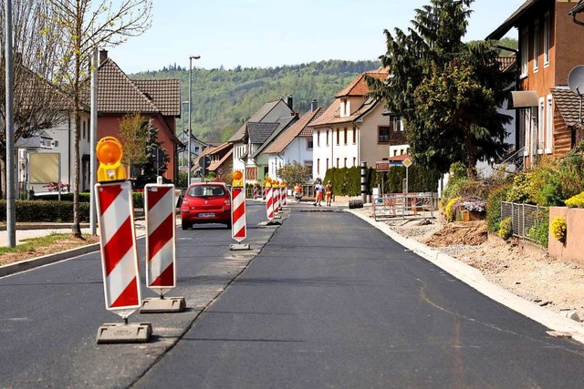 Seit heute geht nichts mehr in Reichen...en ist die Bundesstrae voll gesperrt.  | Foto: Christoph Breithaupt