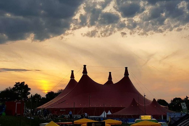Das Zelt-Musik-Festival ist seit 1983 fester Bestandteil des Freiburger Sommers.  | Foto: Stefanie Pietsch