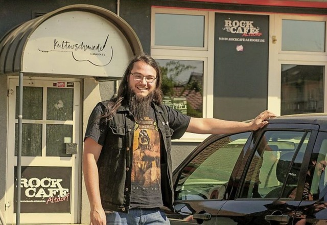 Lars Hummel vor dem Rockcaf   | Foto: Sandra Decoux-Kone