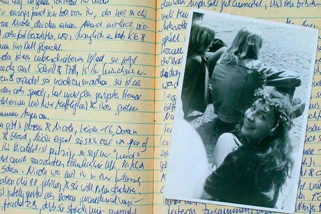 Wie 1989 der Mauerfall in diesem Tageb...se in viele Tagebücher Eingang finden.  | Foto: Gerhard Seitz