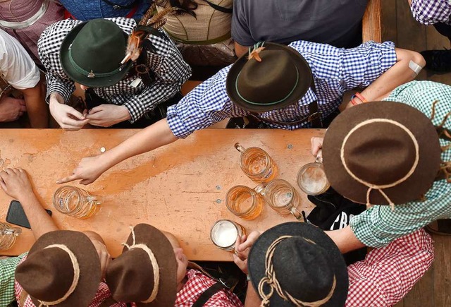 Keine Wiesn 2020: Bei einer Pressekonf...uf dem Oktoberfest nicht durchfhrbar.  | Foto: Angelika Warmuth (dpa)