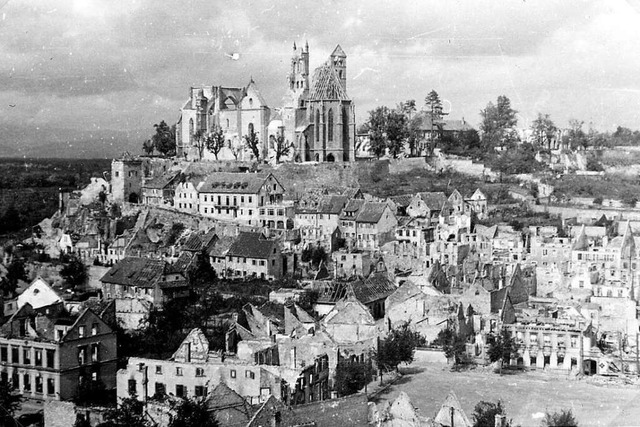 Die Mnsterstadt war zu ber 85 Prozent zerstrt.   | Foto: Paul Schnebelt