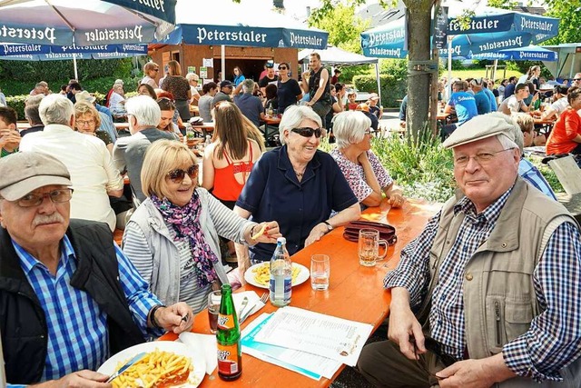 Besucher beim Dorffest im vergangenen Jahr  | Foto: Sandra Decoux-Kone