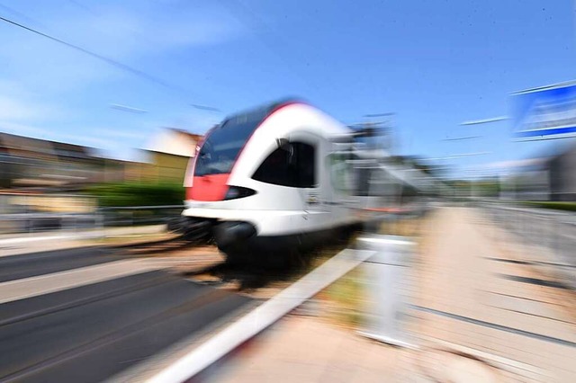 Fhrt ab dem 4. Mai wieder regulr durch Lrrach: die Regio-S-Bahn.  | Foto: Jonas Hirt