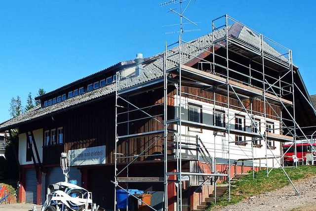 Das Herrischrieder Landschulheim Bugen... das Haus nahe des Stehlesees saniert.  | Foto: Wolfgang Adam