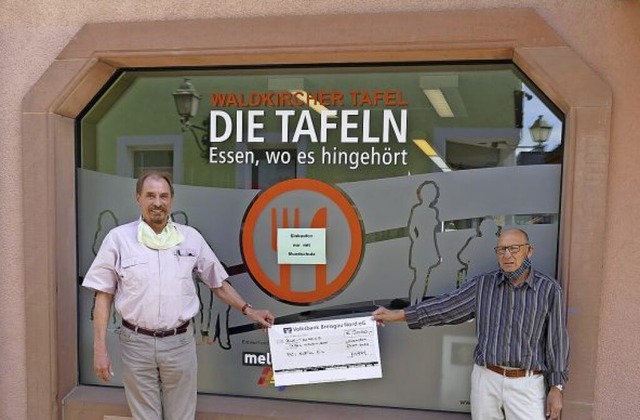 Waldkirch hlt zusammen: Der Verein PC...iedhelm Wlker vom Tafelladen-Verein.   | Foto: Sylvia Sredniawa