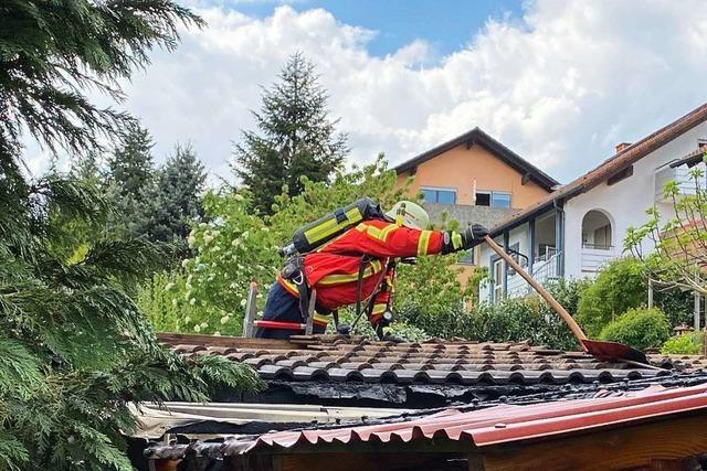 Gartenhtte in Laufenburg steht in Flammen