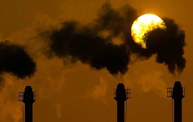 Durch die freigesetzten Treibhausgase,...en, wird es immer wrmer auf der Erde.  | Foto: Patrick Pleul