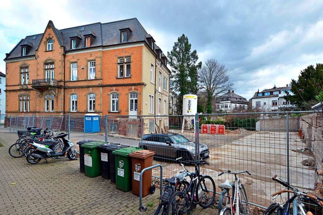 Hinter der Kronenstrae 21 im Freiburg...Gerippe (Archivbild vom Februar 2020).  | Foto: Michael Bamberger
