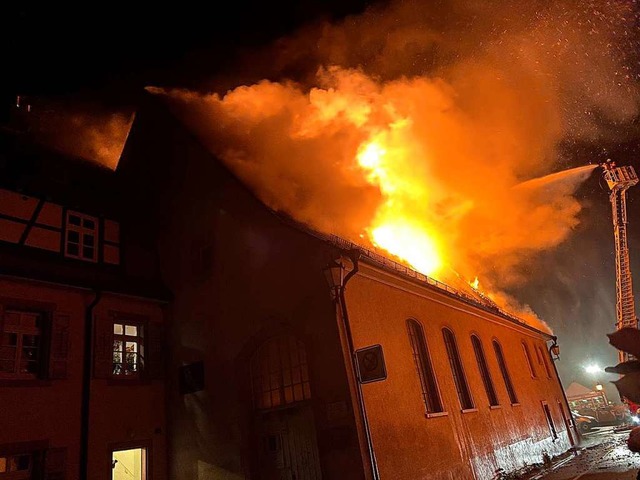 Grobrand in der Kenzinger Innenstadt  | Foto: Feuerwehr Kenzingen